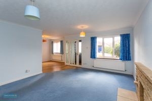 Sitting/dining room- click for photo gallery